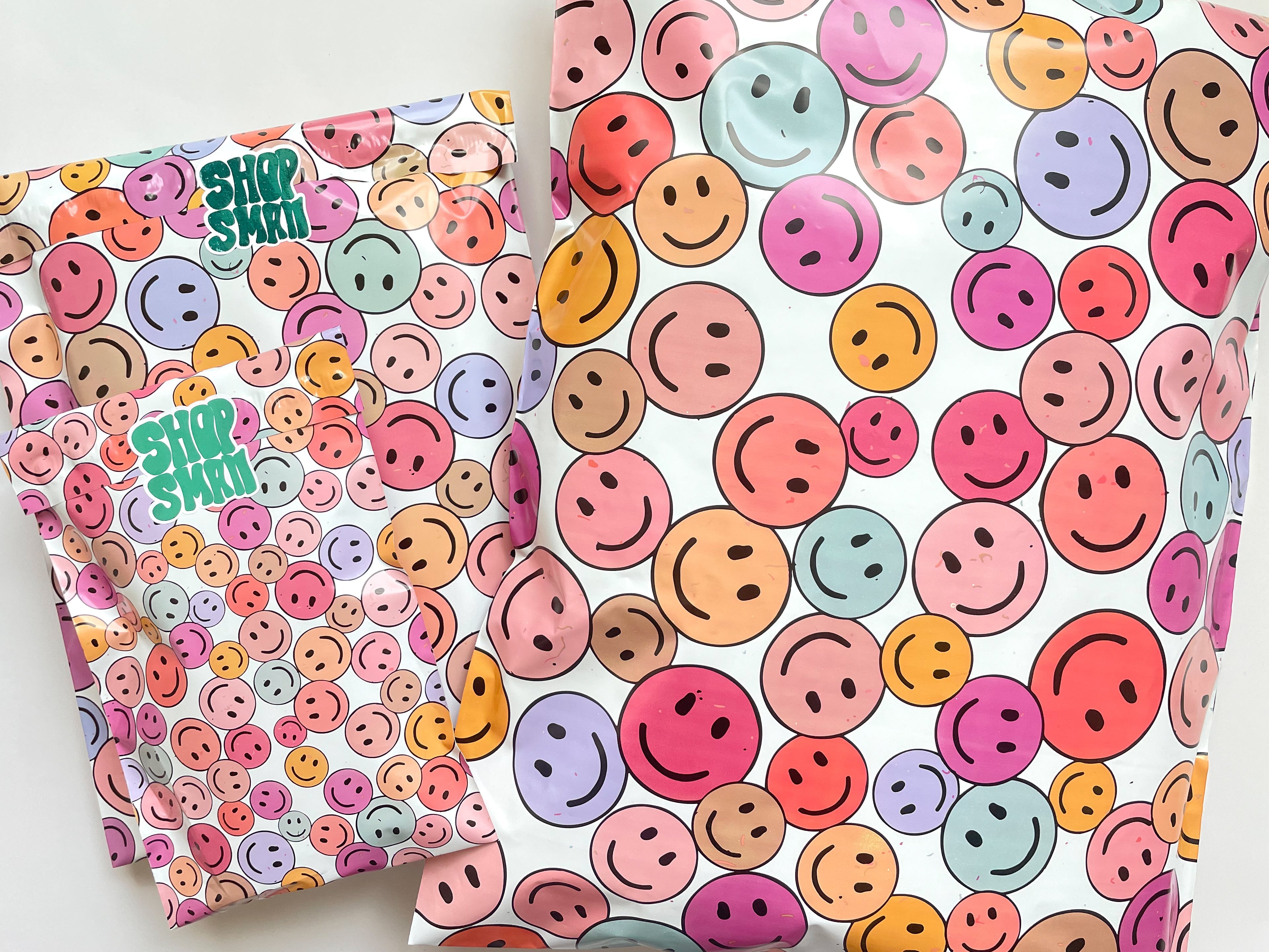 ⭐️IMPERFECT⭐️ Be Happy Poly Mailer - Magical Mailers