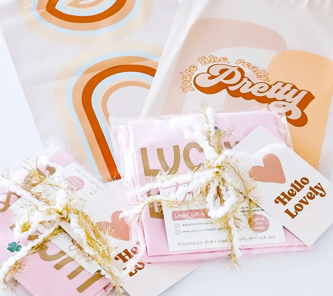 ⭐️IMPERFECT⭐️ 10 x 13" Poly Mailer - Retro Rainbow - Magical Mailers